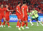 开云体育下载:世预赛国足不敌澳大利亚队 无缘直通世界杯